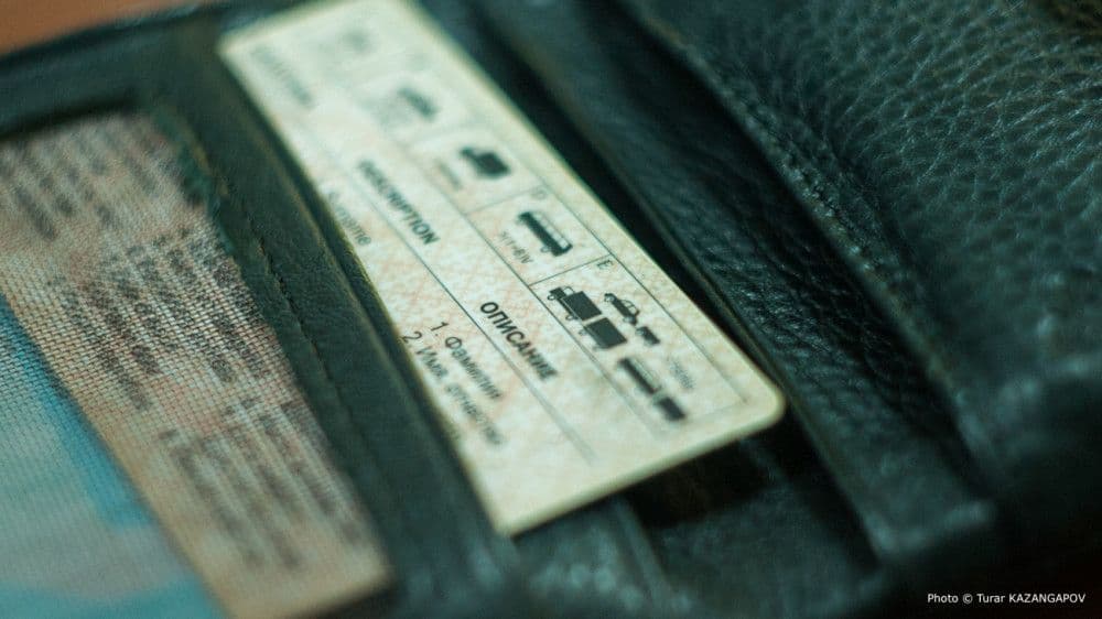 Сдавать на права в Казахстане можно будет без ограничений - новые правила