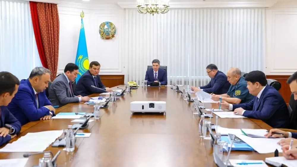 Массовые попытки вывоза бензина за границу зафиксированы в Казахстане 