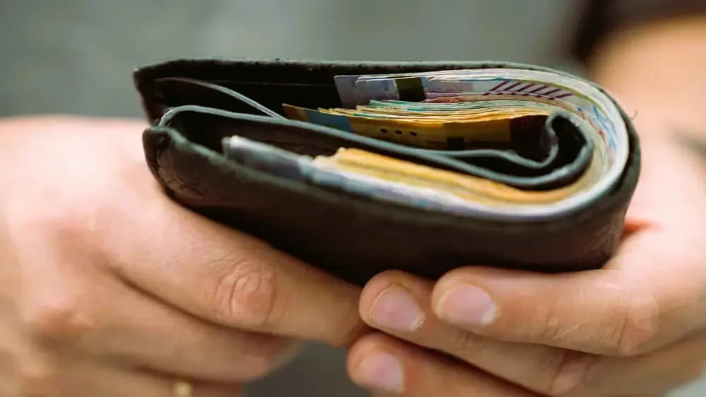  От пособий до пенсионных взносов: на что повлияет новая МЗП 