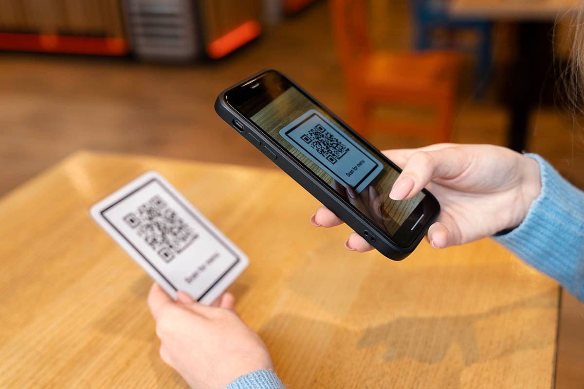  С 19 июля в Казахстане официально заработает единый QR-код - что изменится для клиентов банков 
