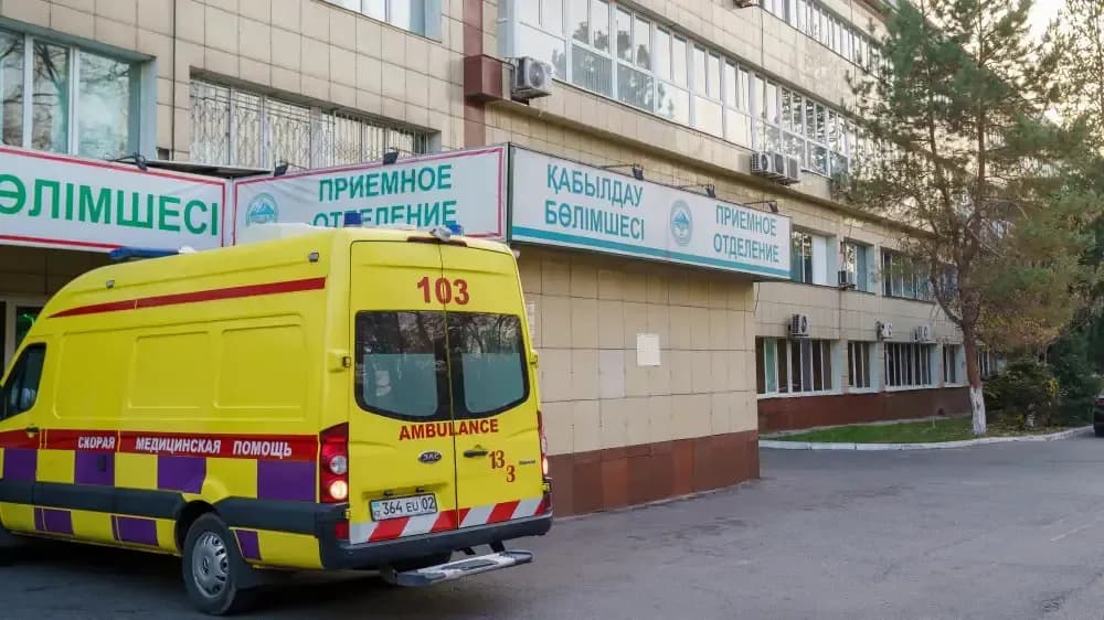 В Казахстане обновили правила работы скорой помощи - что изменилось