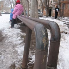 Бомжам хорошо, жителям плохо