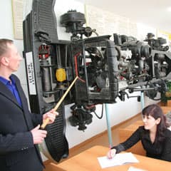 Автошколы  подняли цены