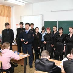 Дружинники в школах
