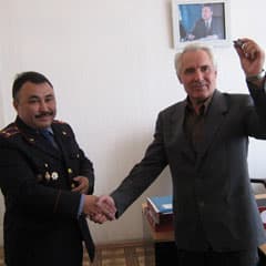 Орден вернули сыну