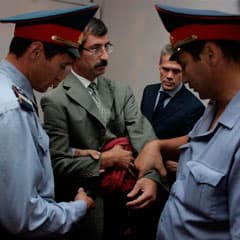 Тюрьма для правозащитника
