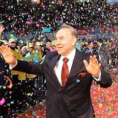 «... еще 50 лет руководить страной»