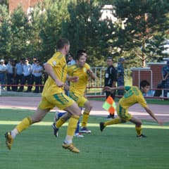 Играет «свежая кровь»