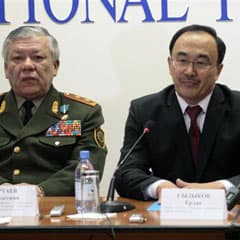 «Сиамские близнецы» в тревоге