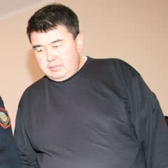 Очернил себя, чтобы защитить близких?