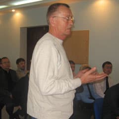 Предпринимателю нужно...
