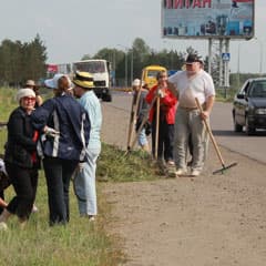 Чиновники на траве - это к визиту