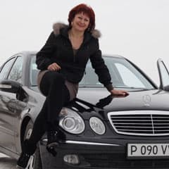 На «Мерседесе» на каблуках