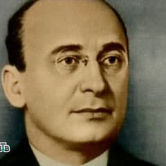 «Потому что он на Берию похож...»