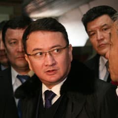 «Не имеют навыка работы с МСБ»