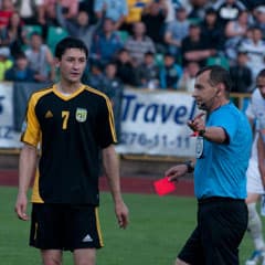 Чемпион разгромил претендента