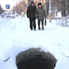 Снова рядом со светофором