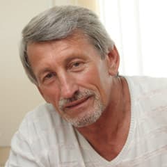 «Вопреки сложившимся условиям»