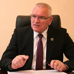 Кризис - самое время встать с головы на ноги