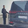 Водитель Lexus, качавший права на трассе в Костанайской области, вновь оказался в центре скандала. Коррупционного
