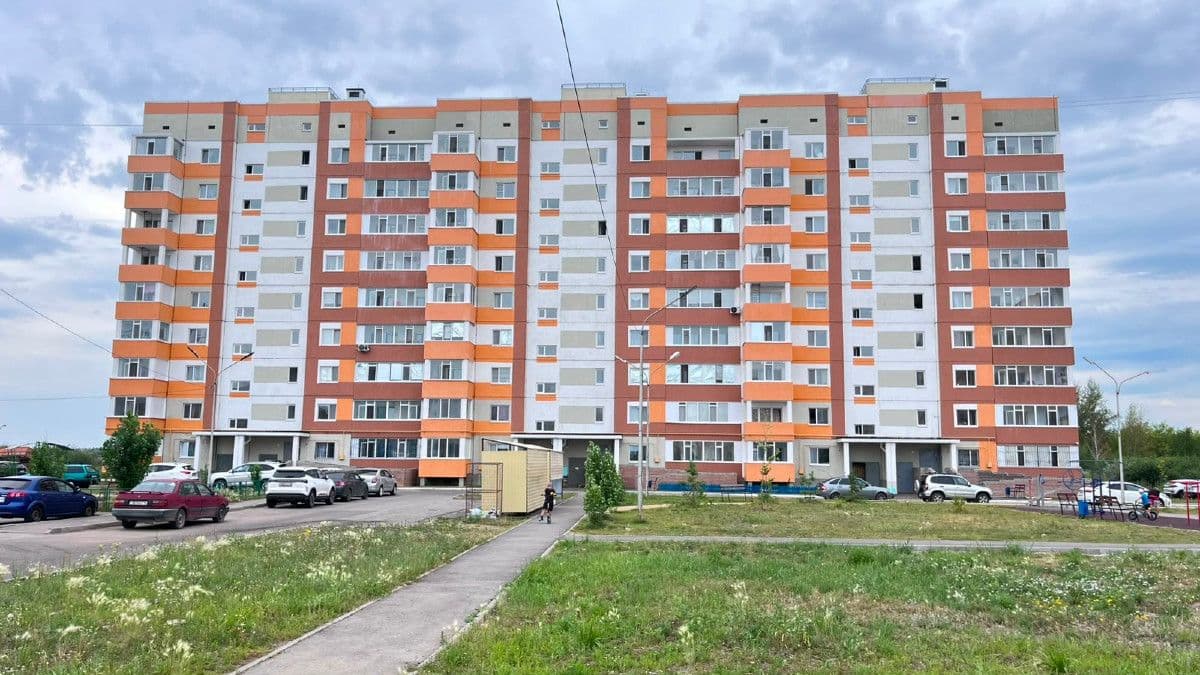 "Говорят, это элитный район" - Жители новых домов в Костанае жалуются на протекающие крыши. Что ответили в акимате?