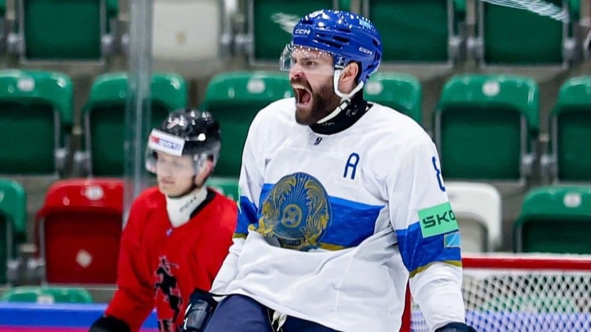На чемпионате мира по хоккею с шайбой в первом дивизионе прошли первые два тура