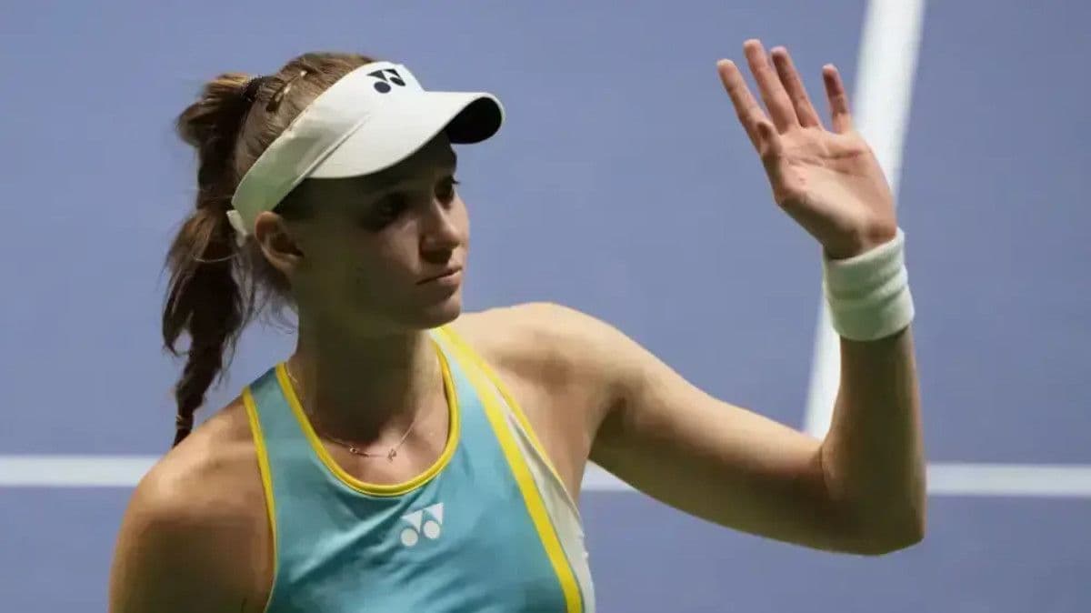 Елена Рыбакина разгромно выиграла турнир WTA 500
