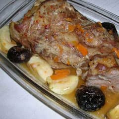 Свинина в яблоках