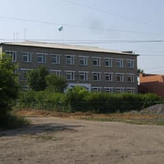 Кто кого топит?