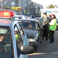 Ближний свет и гудок клаксона