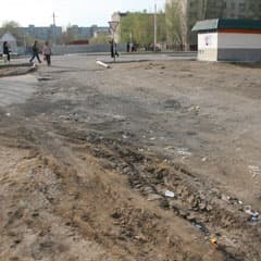 В эту яму «УАЗы» проваливаются