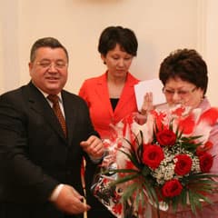 Каждому - по 50 000 тенге