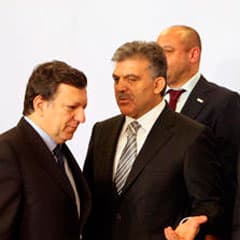 Политический торг продолжается