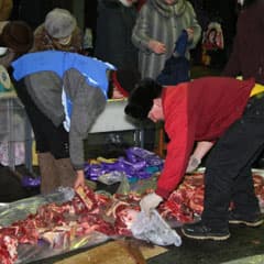 В Ледовом опять распродажа