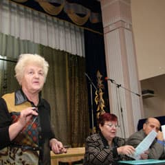 Разбудите скорее депутатов!