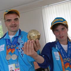 За один год - на мировую арену