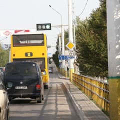 «На крючке» у дорожных знаков
