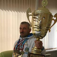 Целый ворох золотых медалей