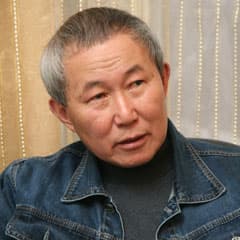 «Пассивными людей сделало государство»