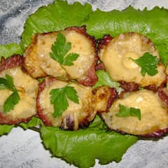 Свинья с ананасом