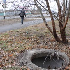 Через 2 года вновь без крышки