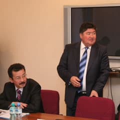Депутаты Костанайского областного маслихата выдвинули кандидатом в депутаты сената Парламента РК заместителя акима области Жениса Нургалиева