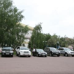 Почему акимы предпочитают машины иностранного производства?