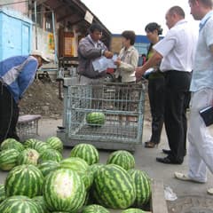 В поисках баланса между интересами бизнеса и потребителей услуг